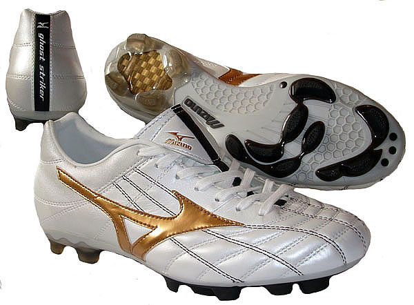 MIZUNO WAVE GHOST STRIKER MD www