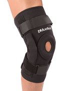 Бандаж на колено MUELLER PRO-LEVEL HINGED KNEE BRACE DELUX 5333