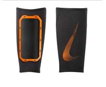 Нарукавник-чехол для смартфона NIKE EVO MAX FOREARM SLEEVE L/XL N.ER.24.005.LX