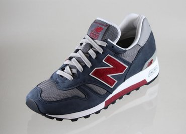 NEW BALANCE M1300BG