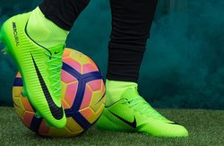 Nike / Футбол / Футбольные бутсы NIKE